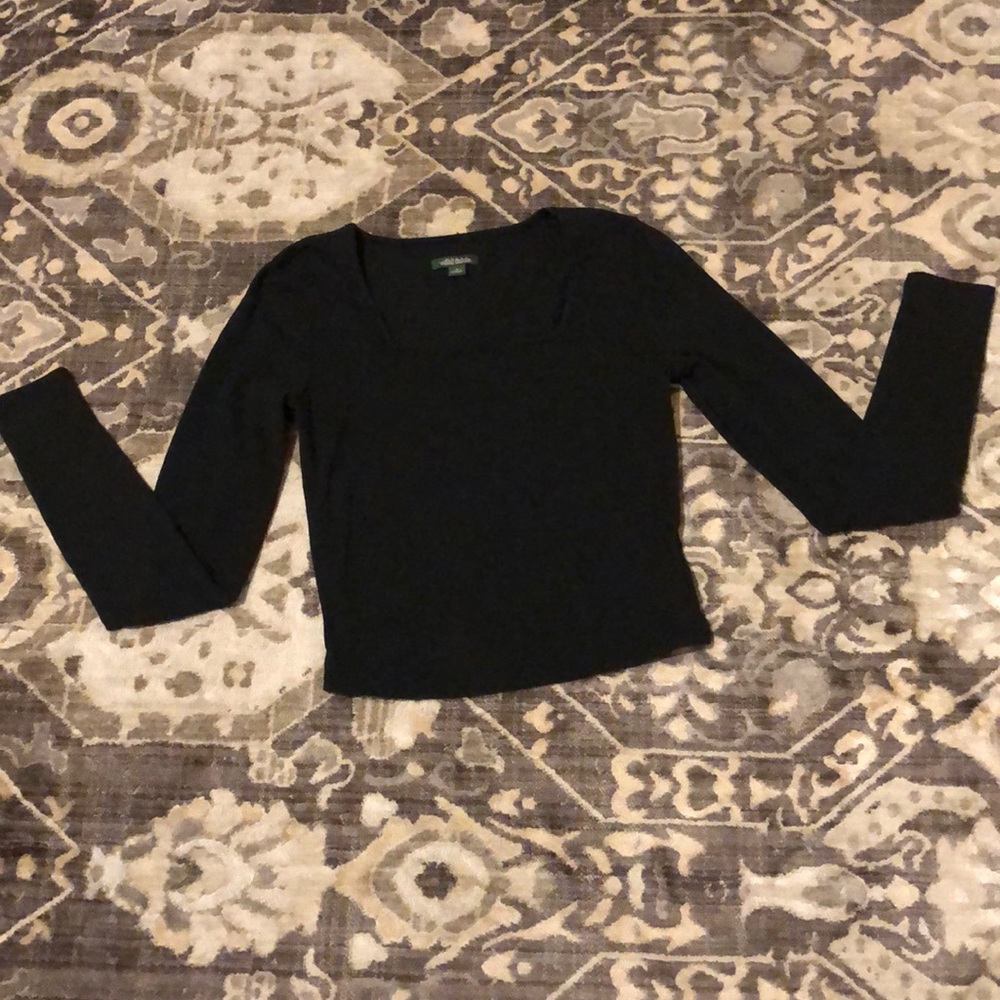 Black Fitted Long Sleeve Crop Top